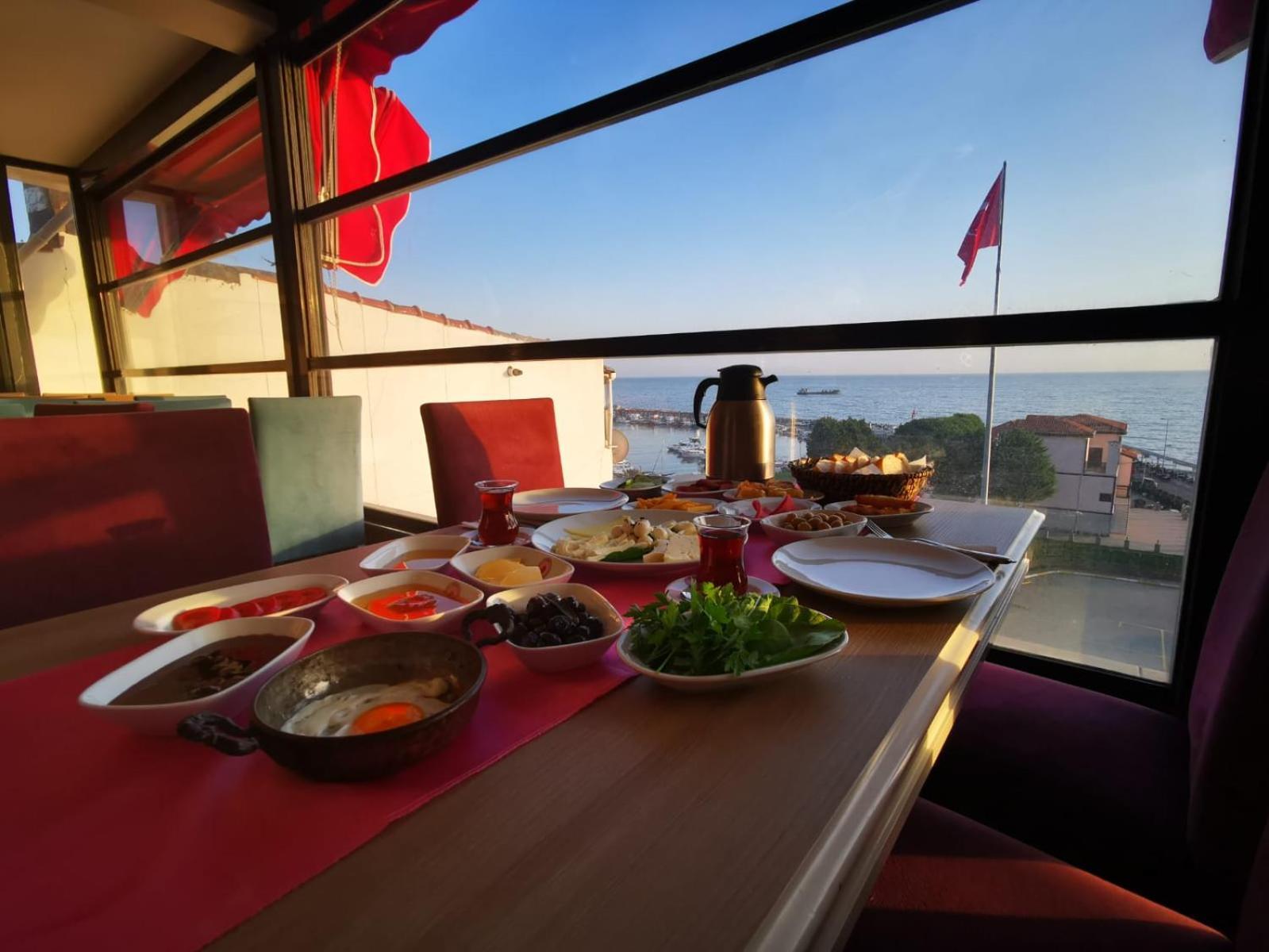 Asim Ve Nurhan Kocabiyik Oegretmenevi Provincia di Provincia di Istanbul Esterno foto